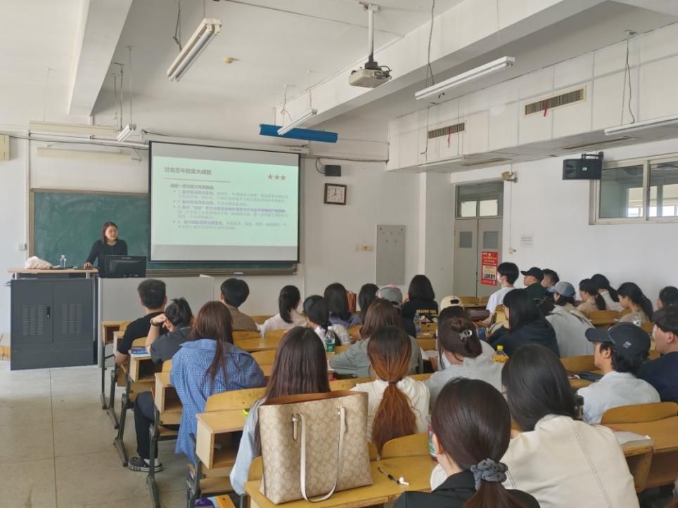 f0c4f49aa3e421248bfb49d8c091c90