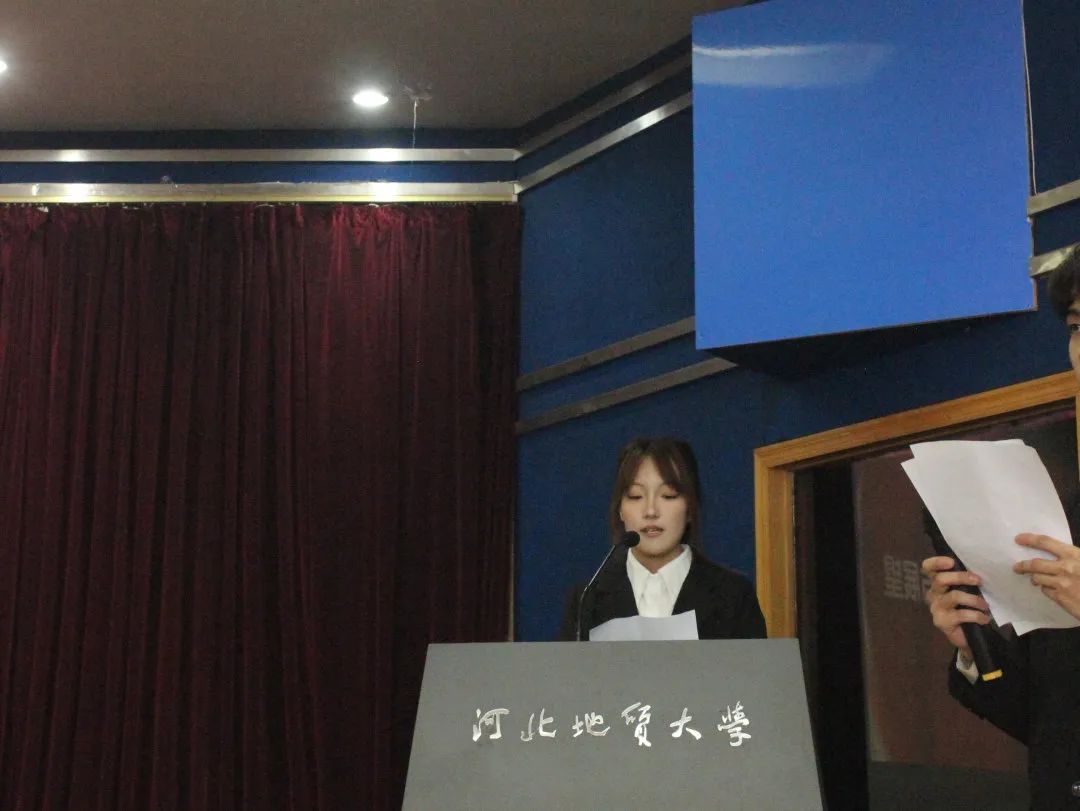 1b8bf220a1ad81604df9a06b331fe6ed877825ee