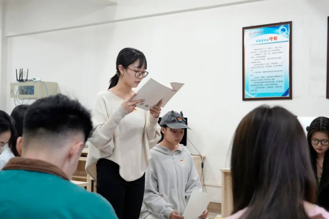 2eafe480ba2fcd872690396584c526da9753f426